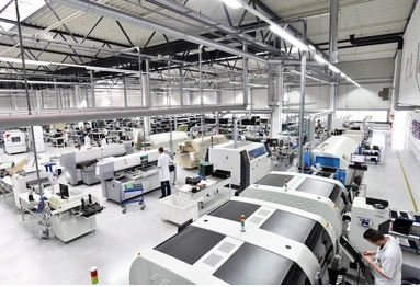 Fabbriche che invecchiano: riflessione: delocalizzazione o modernizzazione?